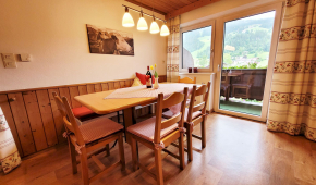 neuhaushof-appartement1-wohnzimmer-4